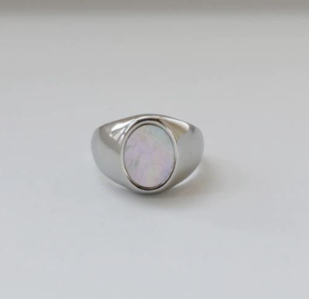 Sofia - Signet Enamel Ring
